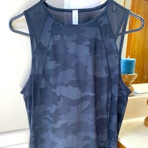 Lululemon brand new with tag top